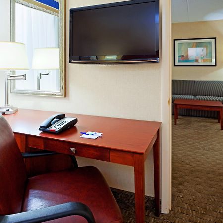 Holiday Inn Express Ramsey Mahwah By Ihg Eksteriør billede