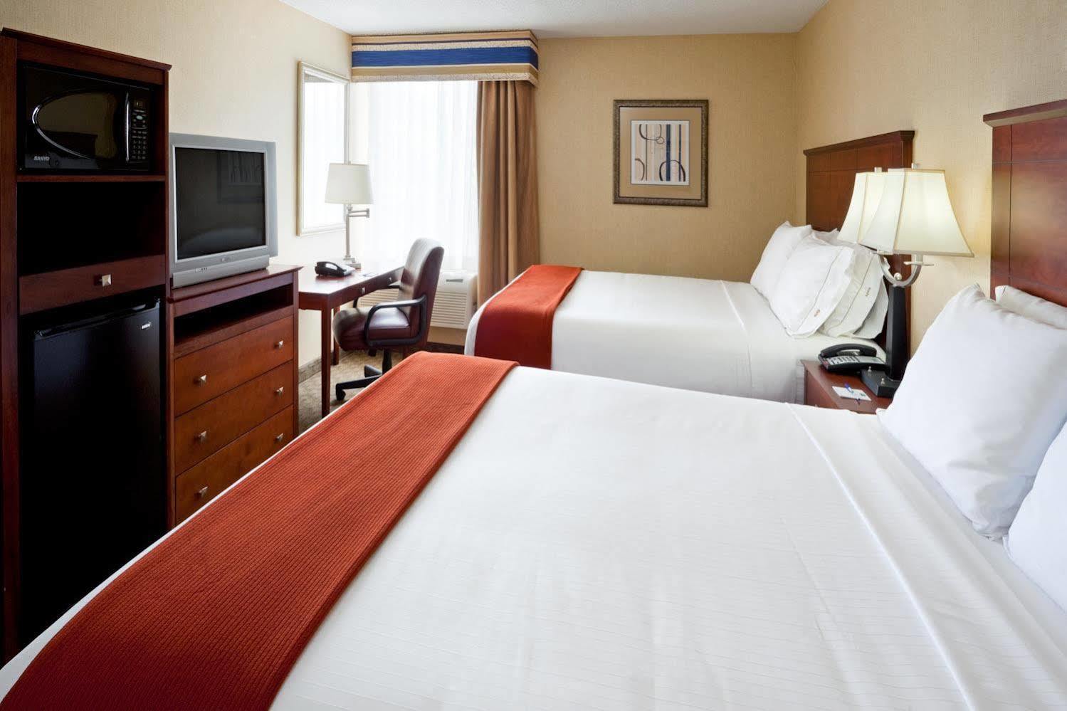 Holiday Inn Express Ramsey Mahwah By Ihg Eksteriør billede